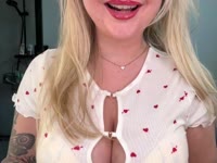 Ik ben hier om te geven wat je nodig hebt - met een lichaam dat smeekt om aangeraakt worden en een verbeelding die geen grenzen kent. Kom spelen en ontdek hoe ver we kunnen gaan...