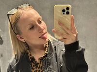 livesex video LucilleWiste