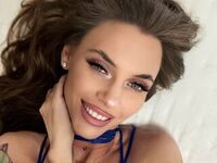 camgirl fingering shaved pussy MichelleRouz