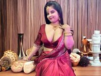 hot cam girl fingering shaved pussy Sejuti