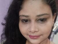 hot cam slut CurvySoniya