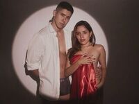 live couple webcam show AuroraAndJordan