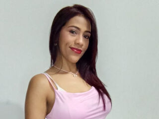 golden shower web cam GeorginaEvanz