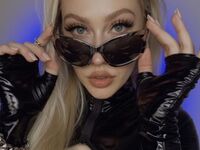 golden shower webcam LiyaWilde