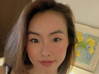 masturbating webcamgirl AlinaBery