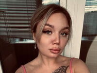 hot camslut AmanCole