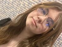 camgirl porn cam AminaBlooms