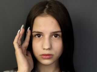 beautiful webcamgirl AnnetPintonin