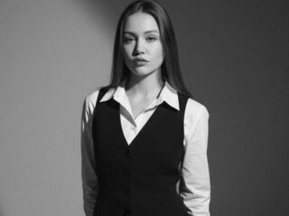 cam babe ArianeRovell