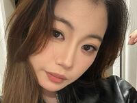 fingering camwhore AugustFeng