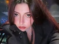 topless webcam girl BaddieJune