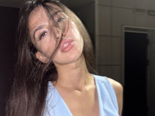 girl topless chat BerniceArmesto