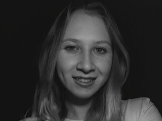 hot strip tease web cam BlanchTrotz