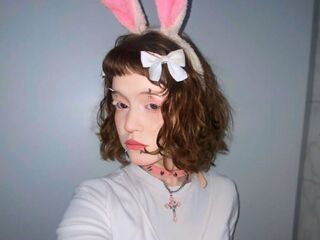 naughty camgirl masturbating with dildo CamilaIce