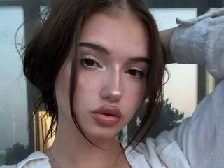 cybersex chat room CarlosRayna