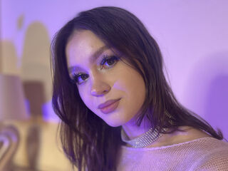 camgirl video chat CarmenHill