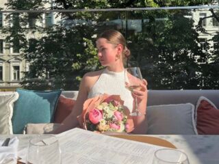 hot cam girl masturbating with sextoy CarolMeinhard