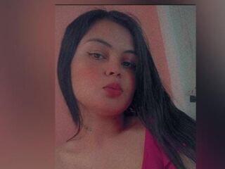 camgirl showing pussy CataleyaLux