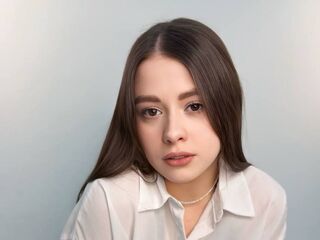 live cam show DanielleGrovier