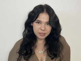 naughty cam girl fingering shaved pussy EmaRushlow