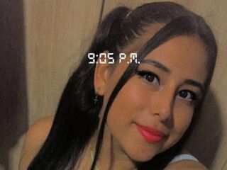 cam girl fingering pussy EmilyStuar