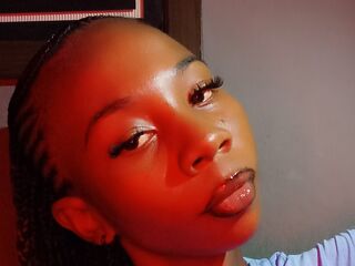 camwhore fingering pussy FaveWhite