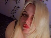 camgirl showing pussy FeralCrystal