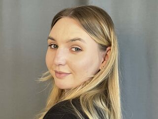 live chat room FloraBrenden