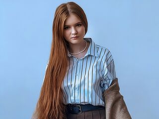 adult live cam GwynBujarski