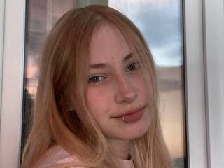 camslut video HelaineSchecter