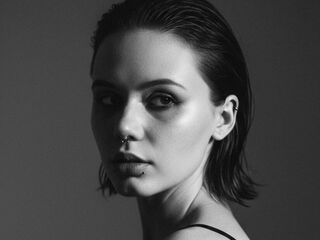 cam chatroom JudithSterett