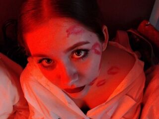 naked girl with cam fingering JuneGutierrez