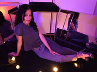 naked cam live KyaraLux