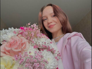 camgirl fingering wet pussy LashondaBinion