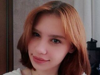 hot cam girl masturbating with dildo LelaKravetsky