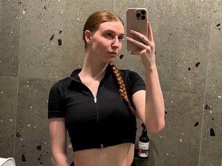 webcamgirl chat LessieNunz