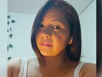 cam girl fingering pussy LeylaWeyn