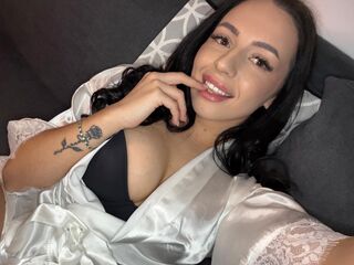 naked webcam girl LilaWest