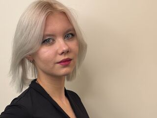 naughty cam girl LindsayMcirvin