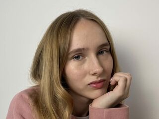 nude gamgirl LisetteMaupredi