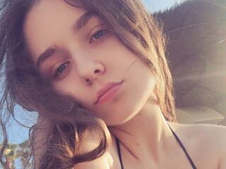 fingering camgirl LuanaContratto