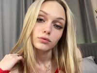camslut topless LuccetaRome