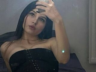 nude webcamgirl picture MariCrueze