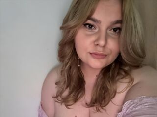 live cam girl picture MeganDarcy