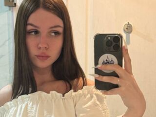 chat room live sex show MiaRioti