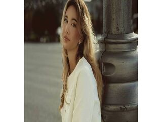 naked webcamgirl photo MiraStarlet