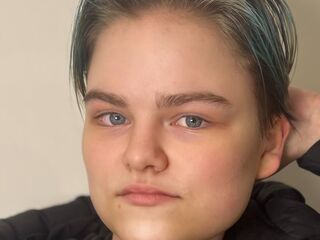 naked girl with webcam NilaPerine