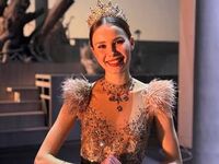 camslut topless NylaPitarresi