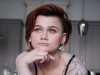 camwhore shaving pussy PeachAveline