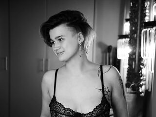 free web cam PeachBev